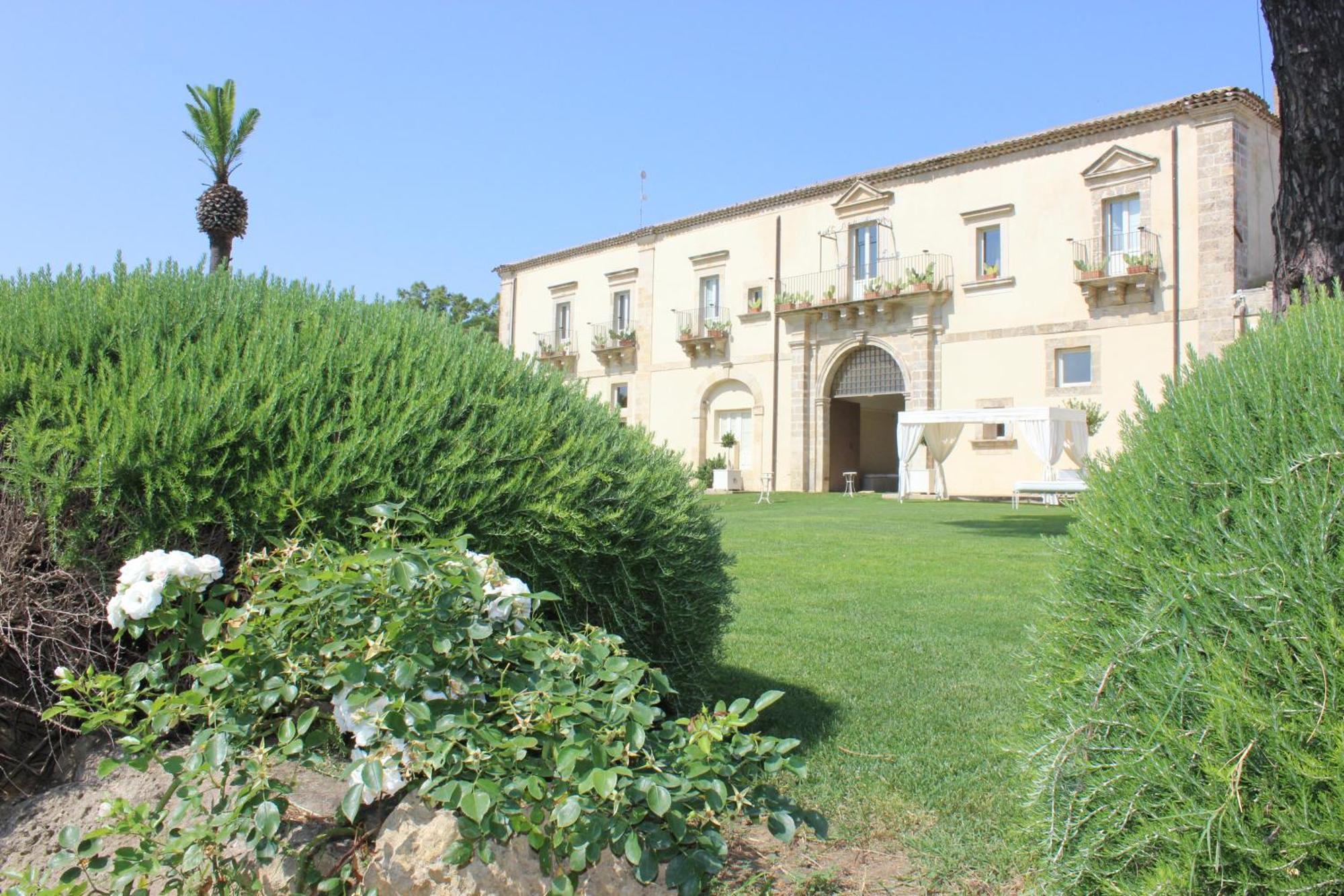 Castello Camemi Hotel Vizzini Exterior photo
