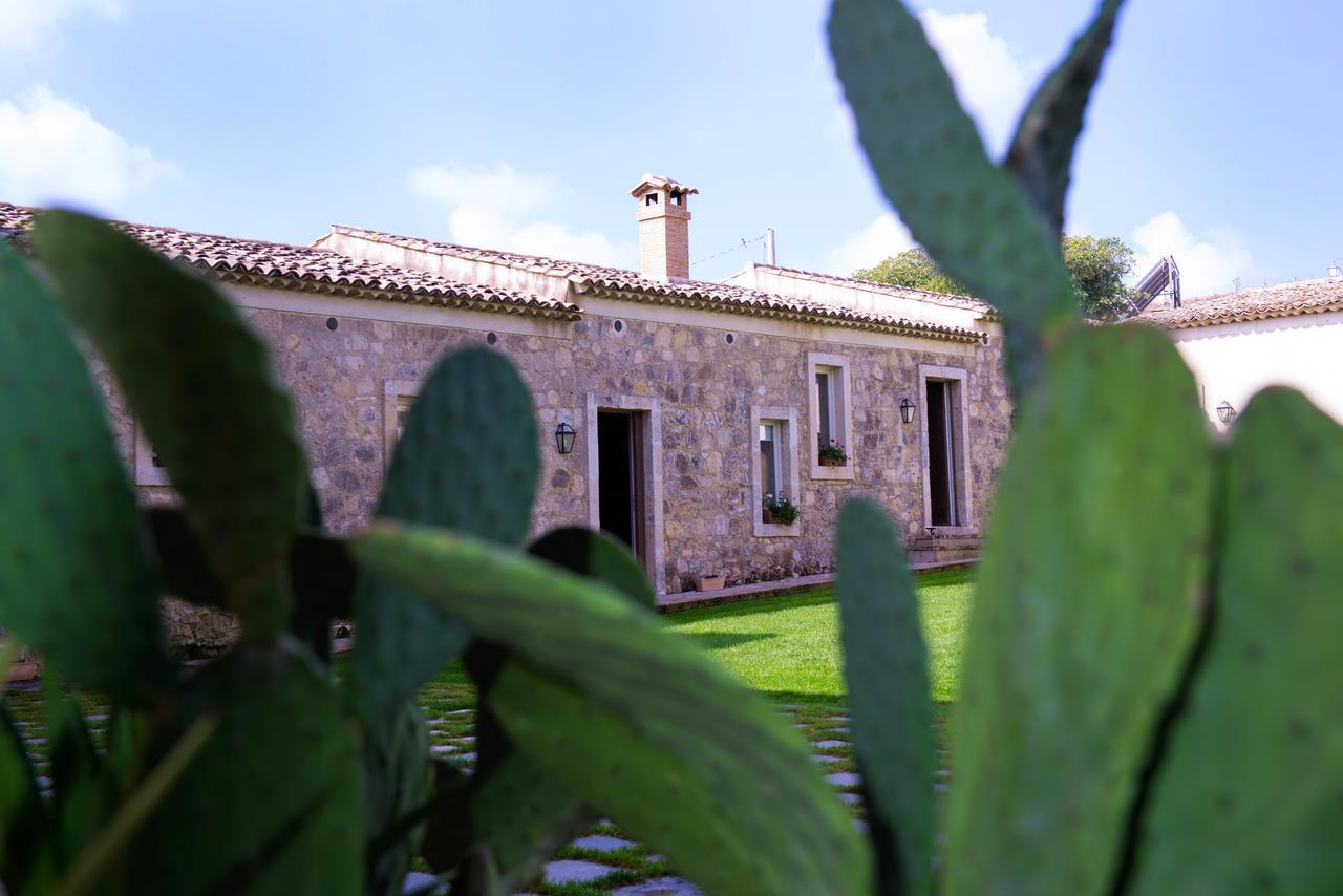 Castello Camemi Hotel Vizzini Exterior photo